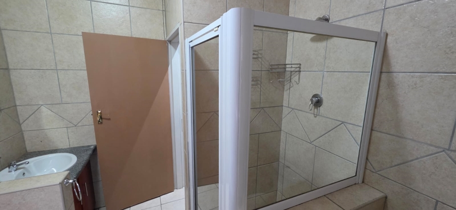 8 Bedroom Property for Sale in Meiringspark North West